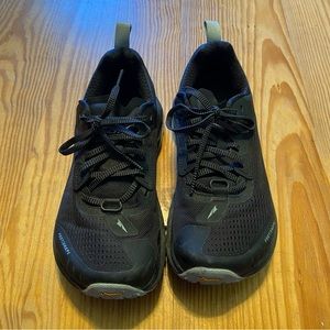 Altra Olympus 4 womens trail runners size 7